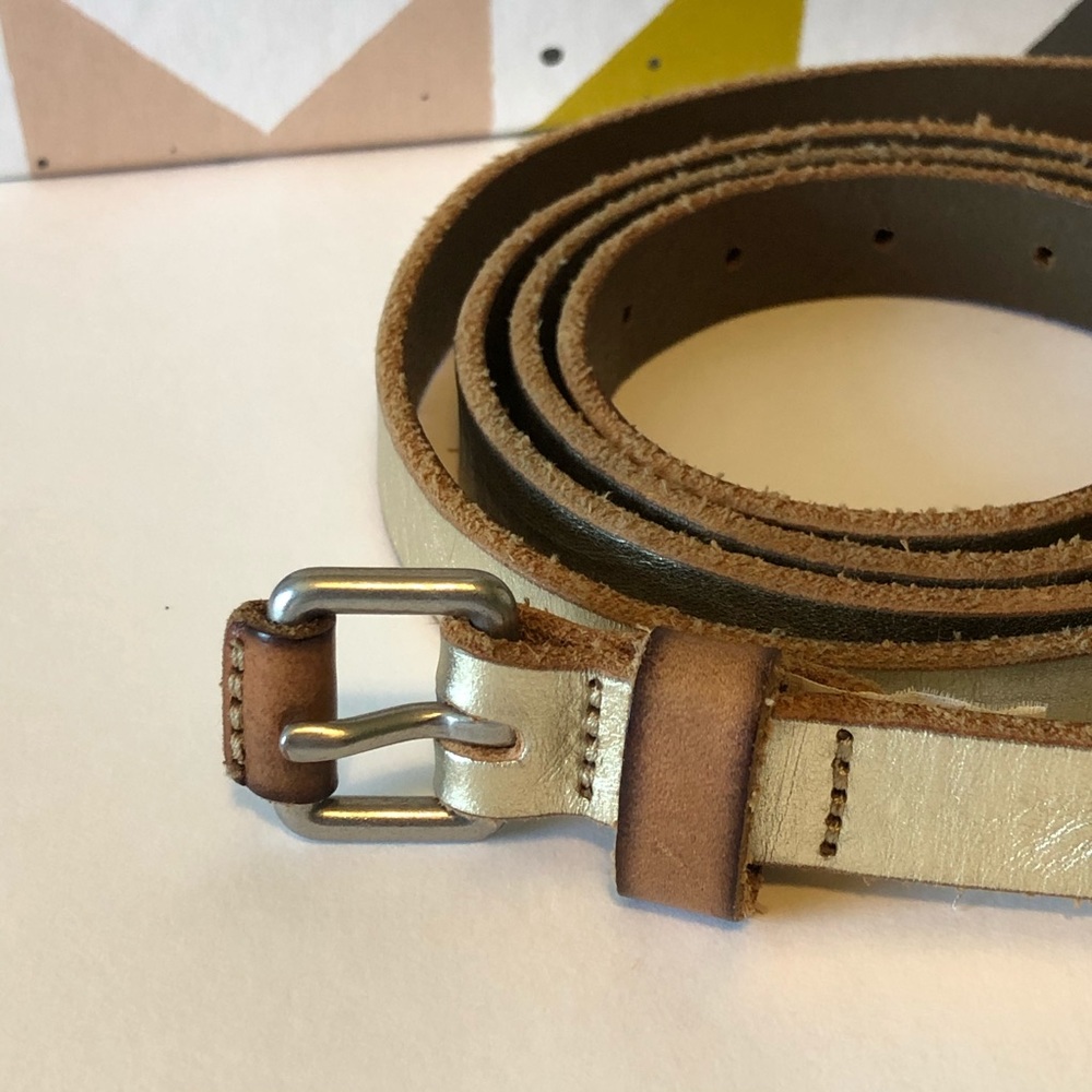 GAP skinny belt in gold